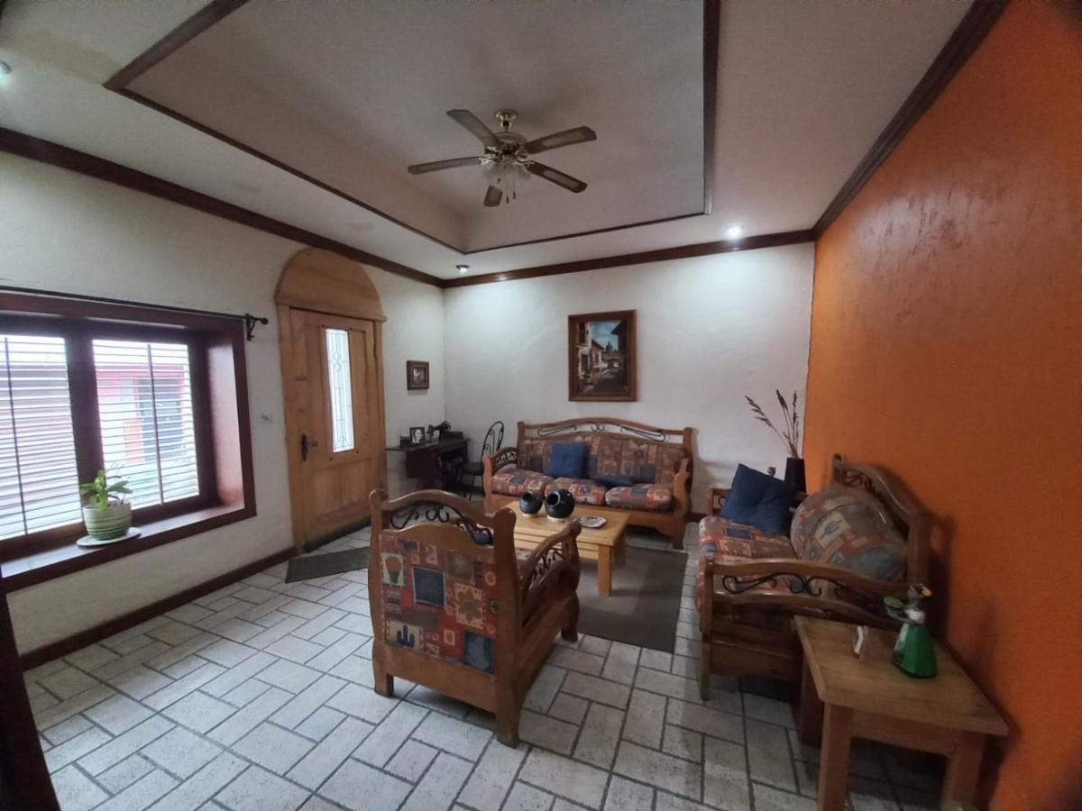 Home Stay Maria هيدالجو ديل بارال المظهر الخارجي الصورة