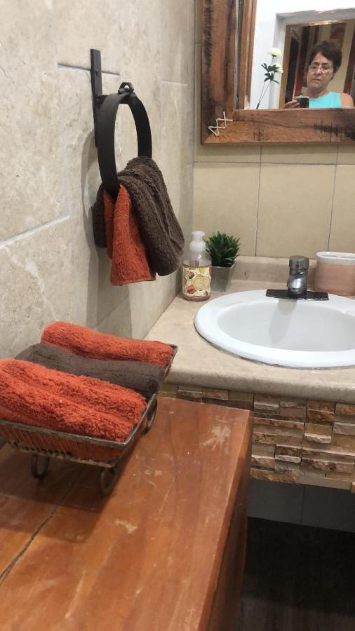 Home Stay Maria هيدالجو ديل بارال المظهر الخارجي الصورة