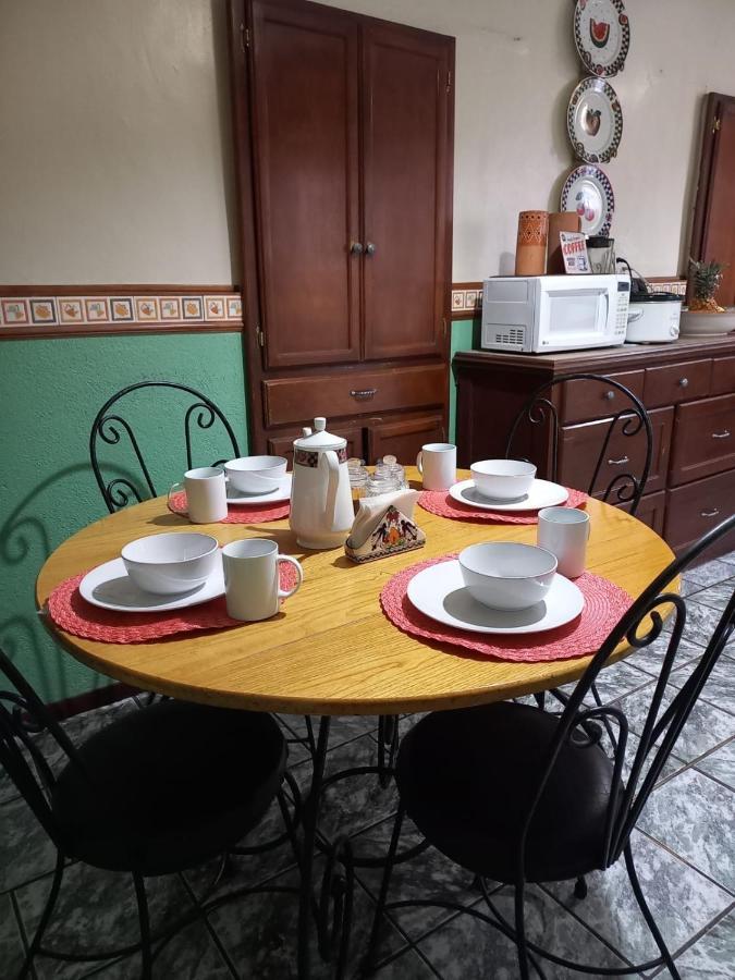 Home Stay Maria هيدالجو ديل بارال المظهر الخارجي الصورة